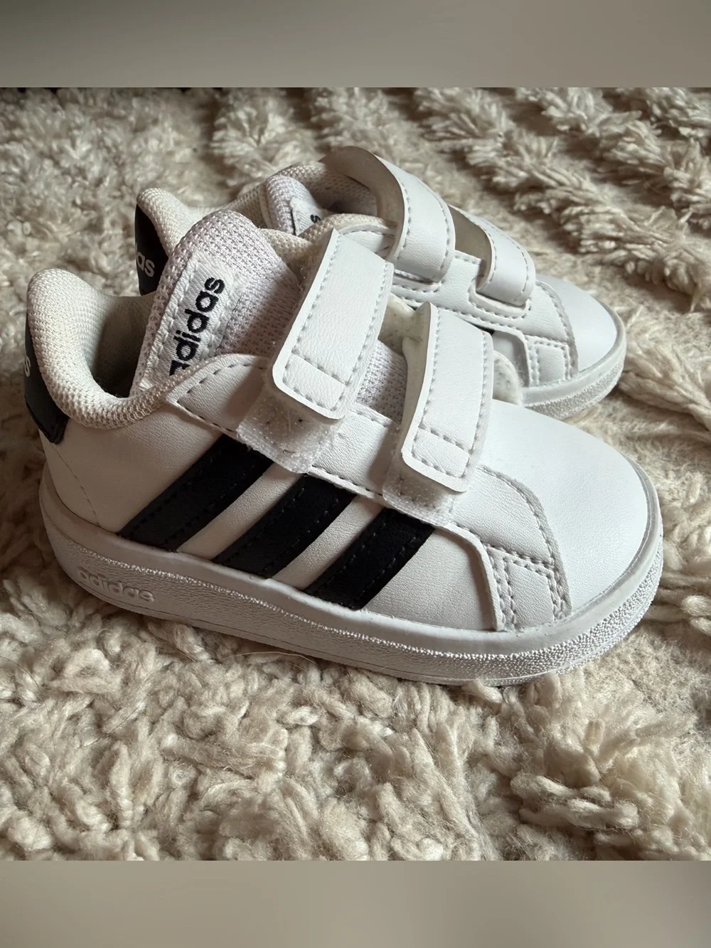 adidas Toddler 4K White Black Velcro Sneakers Kids Shoes